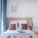 Apartment Break Spot No2